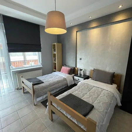 Business Flat Stavroupoli شقة