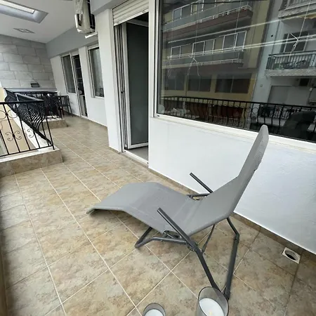 アパート Business Flat Stavroupoli